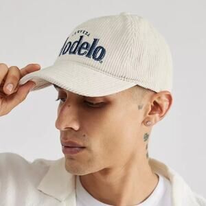 Modelo 5 panel cord corduroy trucker hat snap back UO urban outfitters